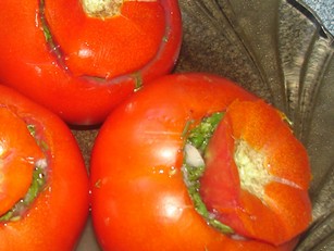 Высадка рассады помидор в теплицу