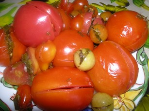 Листья томатов