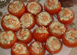 Консервированный салат огурцы с помидорами