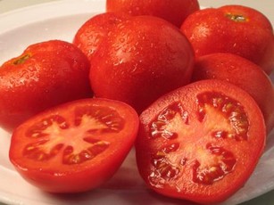 Калорийность огурцов и помидоров