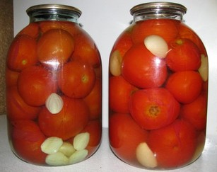 Соленые огурцы помидоры
